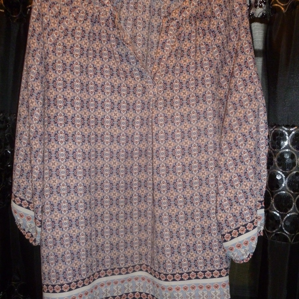 3 for 25 Willi Smith XL geometri floral top NWOT